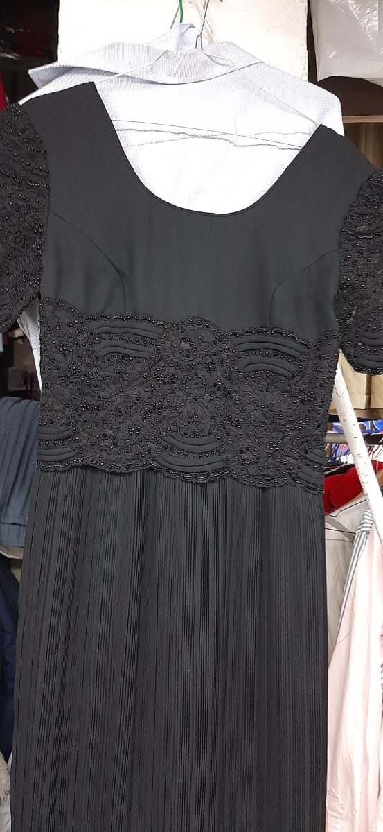 Vestido negro ceremonia