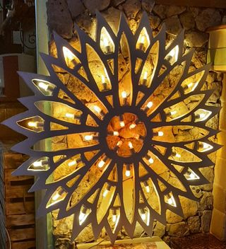 Girasole a luminarie artigianali salentine