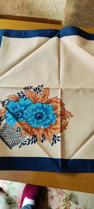 Mantel azul de algodón ovalado y 8 servilletas