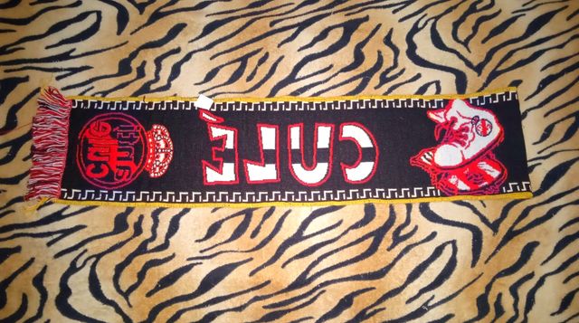 BUFANDA REAL MADRID ULTRAS FÚTBOL 
