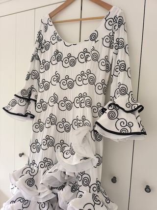 Traje Flamenca Micaela Villa blanco-negro