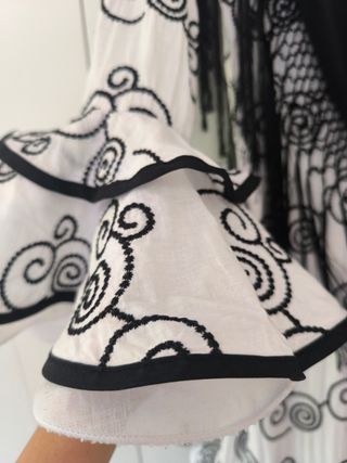 Traje Flamenca Micaela Villa blanco-negro