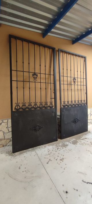 Puertas de hierro forja