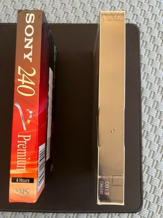 2 Cintas VHS Sony 240 Premium y Panasonic 180