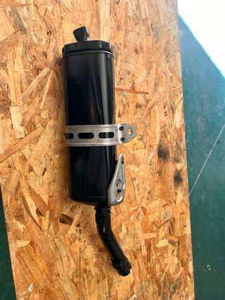 tubo de escape de serie tenere 700