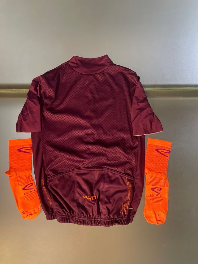 Maillot ciclismo Ekoi + calcetines