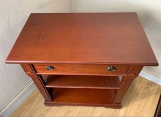 TV LG 32" + mesa madera