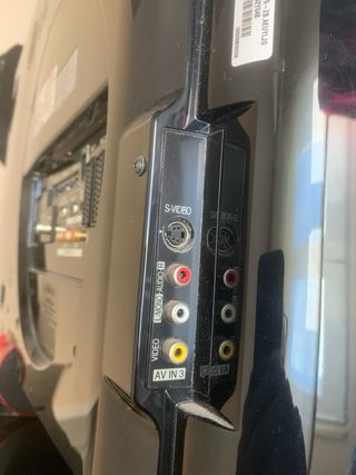 TV LG 32" + mesa madera