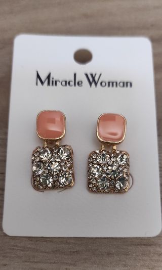 Orecchini per lobi forati, dorati e salmone