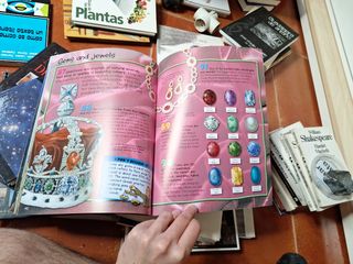"Rocks & Minerals" Libro educativo en inglés