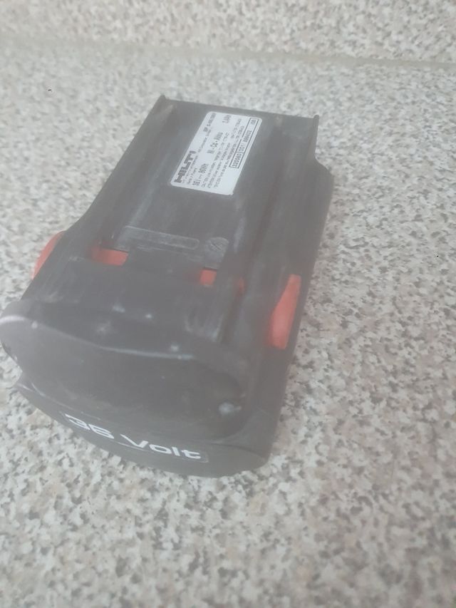 BATERIA HILTI
