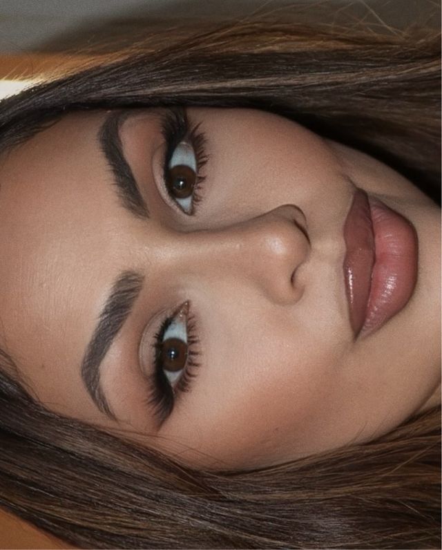 MAQUILLADORA MAQUILLAJE
PELUQUERA