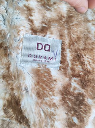 Chaqueta camel Duvami con forro de borreguito