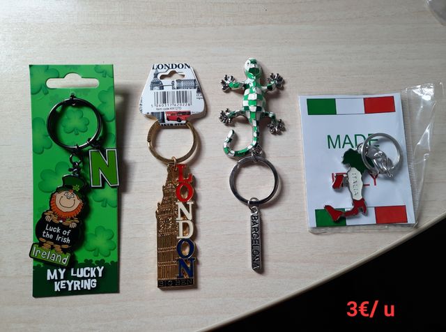 Lote de 8 llaveros de colección.