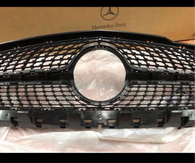 Calandria mercedes benz