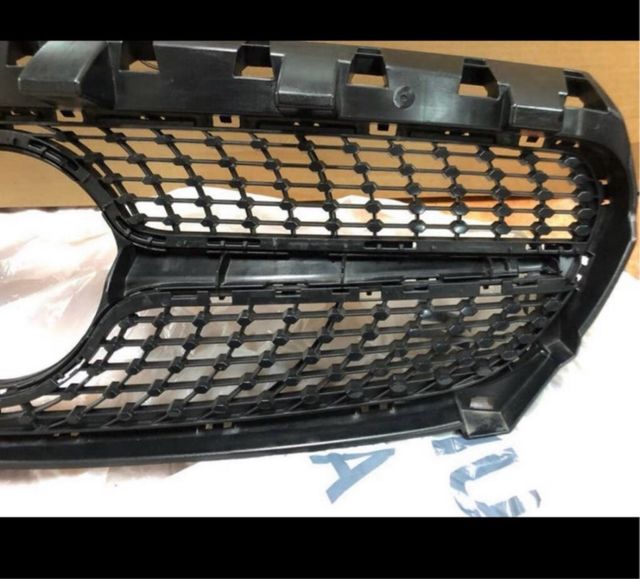 Calandria mercedes benz