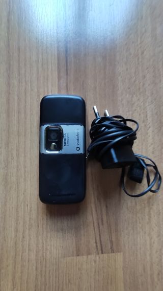 Nokia teléfono móvil plateado