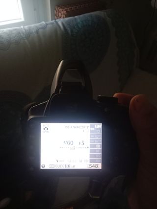 Cámara Nikon D3200 con objetivo Sigma