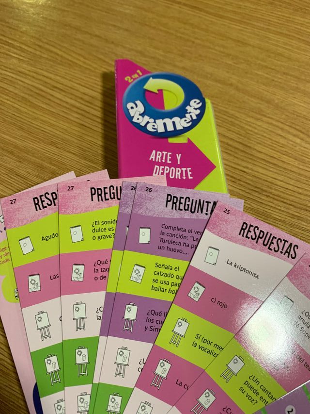 ABREMENTE 2 en 1---ARTE Y DEPORTE,BUEN ESTADO