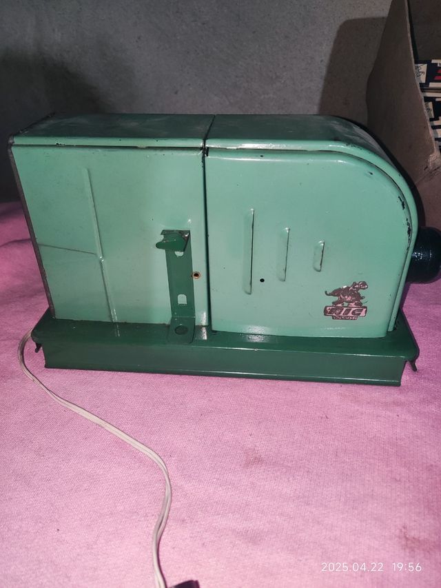 Proyector de cine NIC