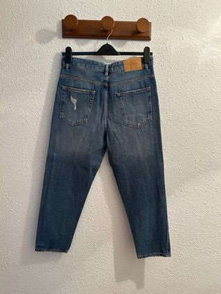 *Pantalón vaquero azul talla 40 Pull&Bear