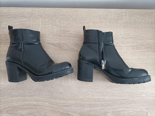 Botines negros Springfield