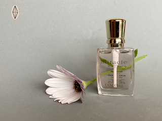 Miniatura fragancia MIRACLE, de Lancôme