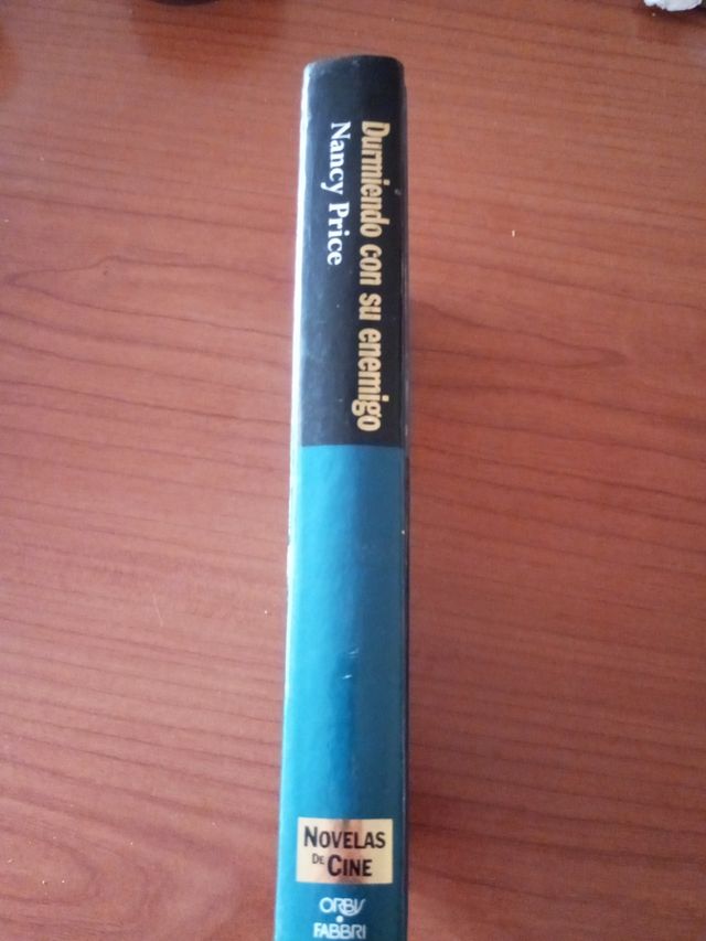 Libro Durmiendo con su enemigo de Nancy Price.