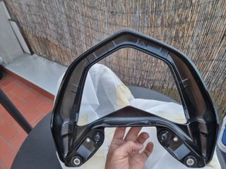 Pantalla y parrilla Yamaha original Nmax 125