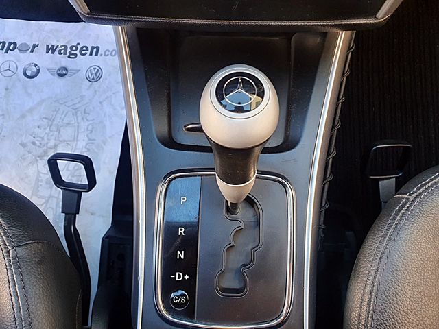 MB 200 CDI, Automático, llanta 17", espejos abatib