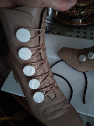 Botines Uterqüe beige - Nuevos