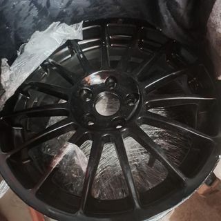 Llantas 18" negras