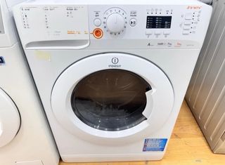 Lavadora secadora Indesit 1600