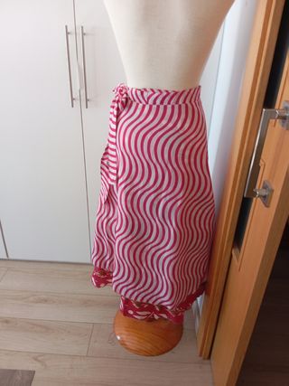 Falda y blusa muy originales XL