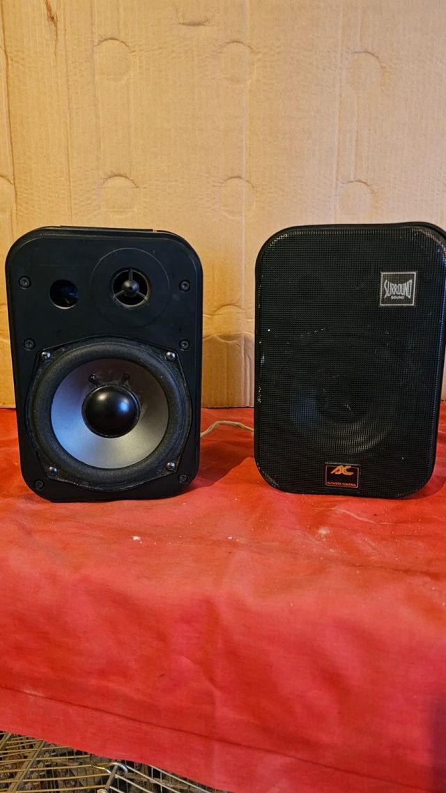 Altavoces Acoustic Control - negros