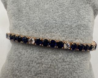 Pulsera de oro de 18 kt con zafiros y diamantes