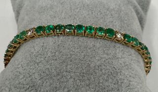Pulsera de oro rosa de 18 kt con esmeraldas