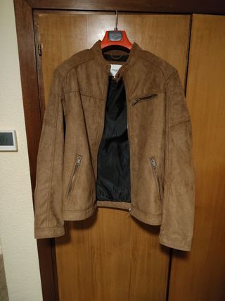 Chaqueta motera