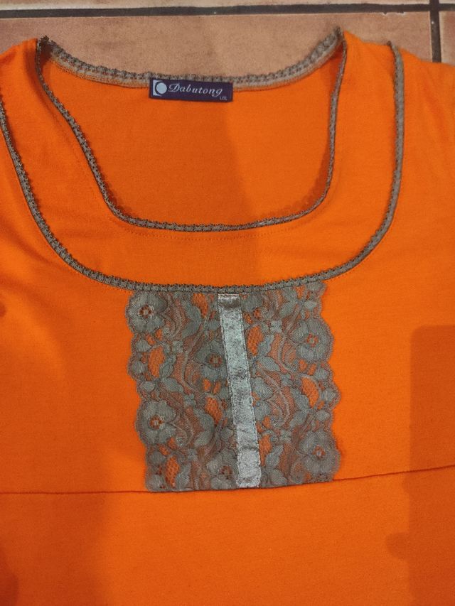 Camiseta de la marca Dabutong talla L.