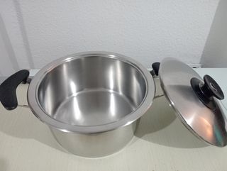 ,.OLLA AMC.3 LIT. DIA. 23 CM. ALTA 11 CM. 10 FOTOS