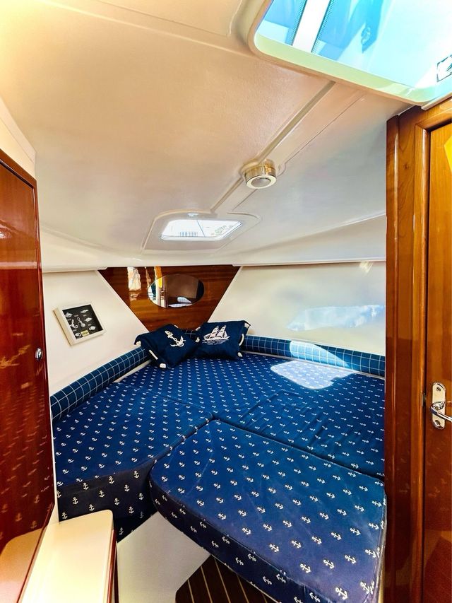 Altair 8: barco impecable