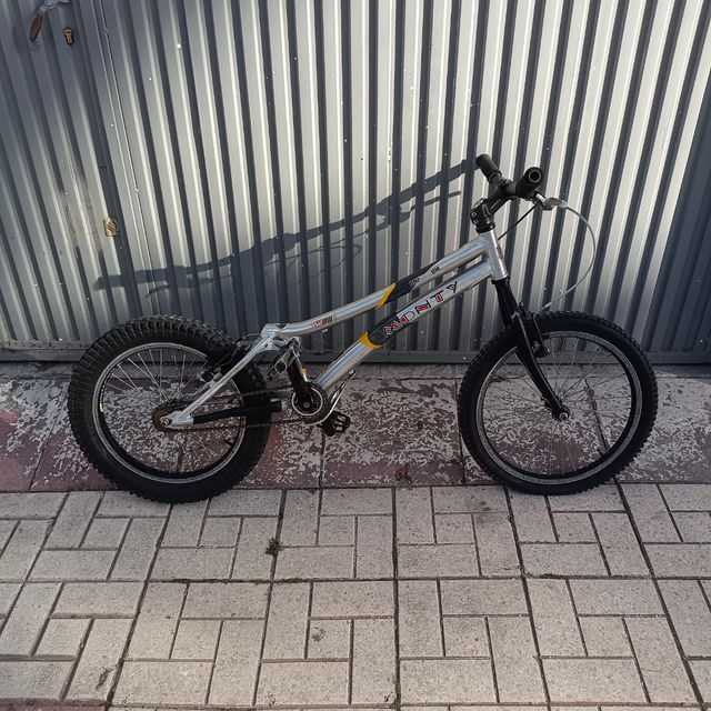 Monty 7005 - Bicicleta Trial