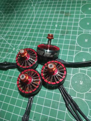 Motores xing 2806.5 1300kv fpv