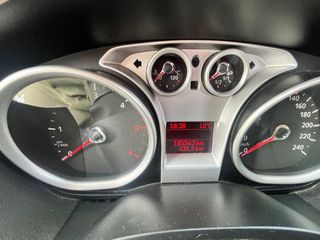 Ford  Kuga 2010