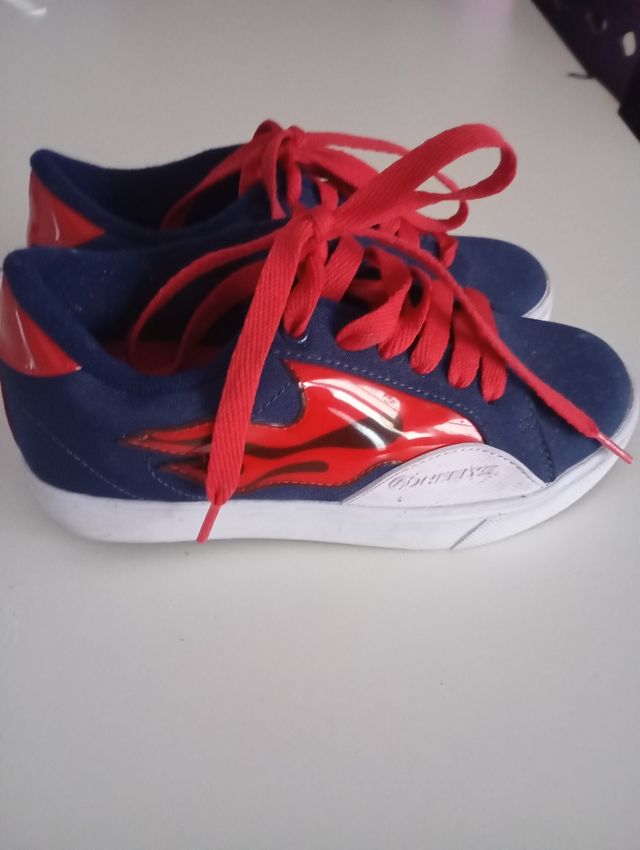 Zapatillas con patín talla 35