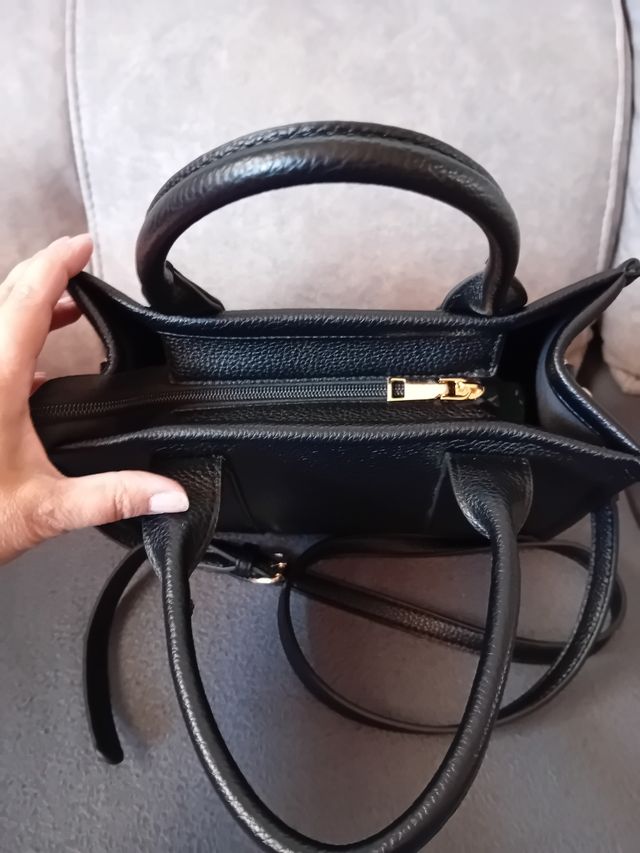 Bolso negro pequeño