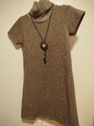 Abito maglione collo alto marrone