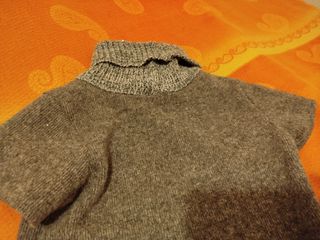 Abito maglione collo alto marrone