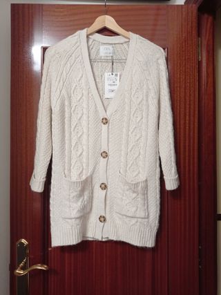 Jersey Zara beige talla 11-12 años. Sin estrenar