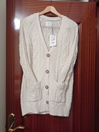 Jersey Zara beige talla 11-12 años. Sin estrenar